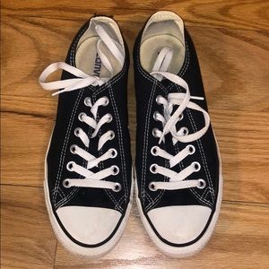 Black Low Top Converse Sneakers